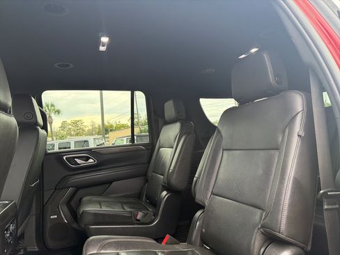 Used 2021 Chevrolet Suburban Z71 AWD/4WD image 23