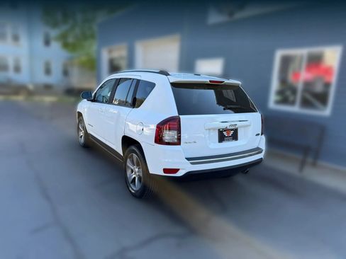 Used 2016 Jeep Compass High Altitude AWD/4WD image 4
