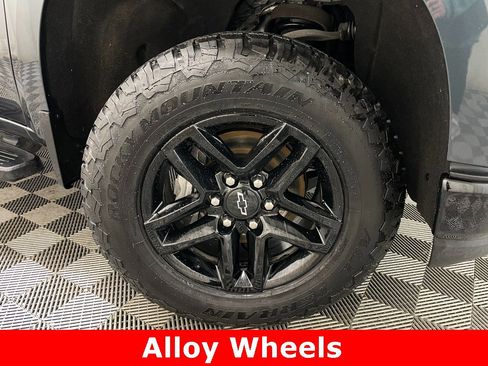 Certified 2021 Chevrolet Silverado 1500 LT Trail Boss w/ Convenience Package II image 50