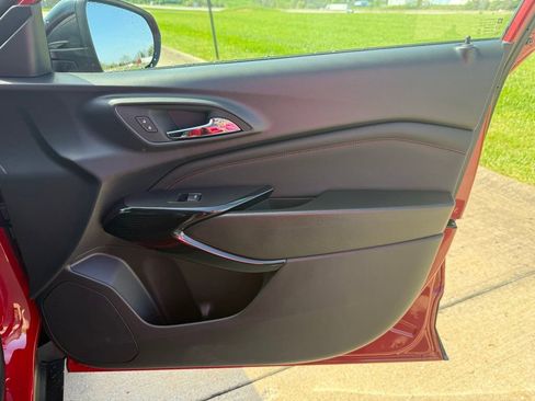 New 2026 Chevrolet Trax RS w/ Sunroof Package image 19