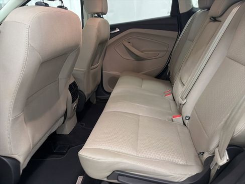 Used 2017 Ford Escape SE image 21