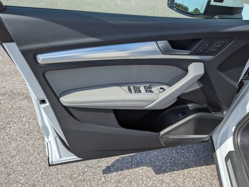 Certified 2025 Audi Q5 Prestige image 22