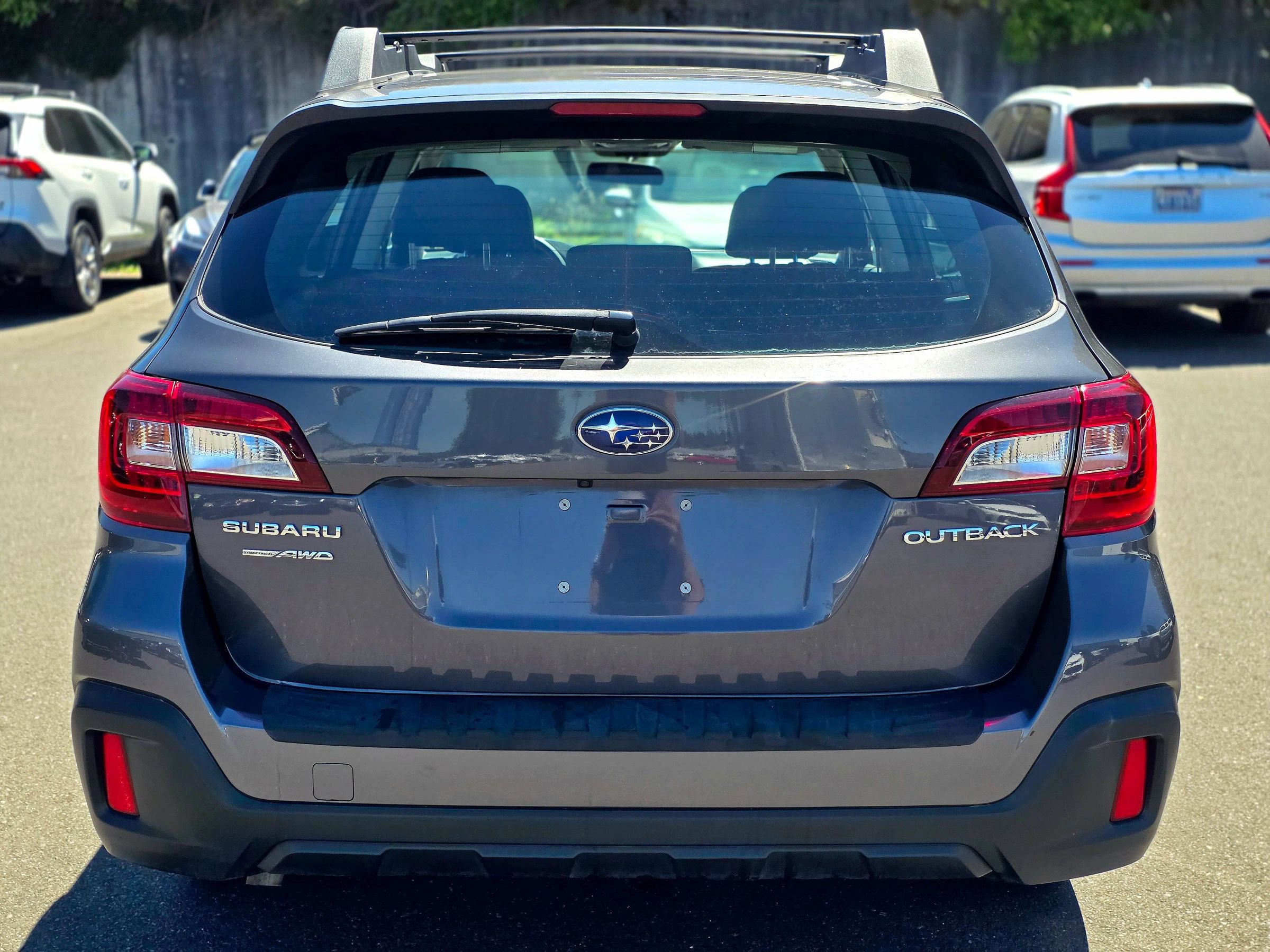 Used 2018 Subaru Outback 2.5i AWD/4WD image 6