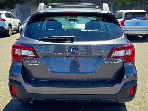 Used 2018 Subaru Outback 2.5i AWD/4WD image 6