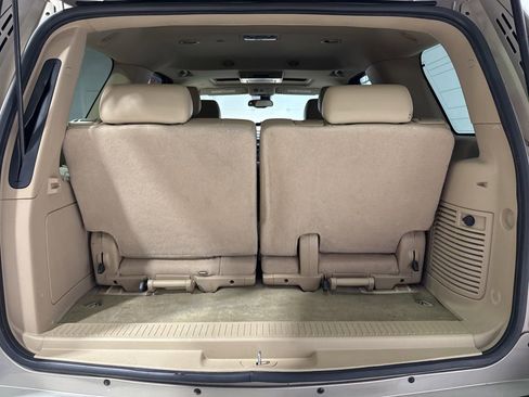 Used 2009 Chevrolet Tahoe LTZ AWD/4WD image 32