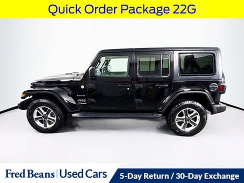 Used 2022 Jeep Wrangler Unlimited Sahara w/ Cold Weather Group image 5