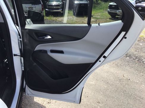 Used 2022 Chevrolet Equinox LT FWD image 6