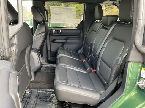 New 2025 Ford Bronco Outer Banks w/ Sasquatch Package image 40