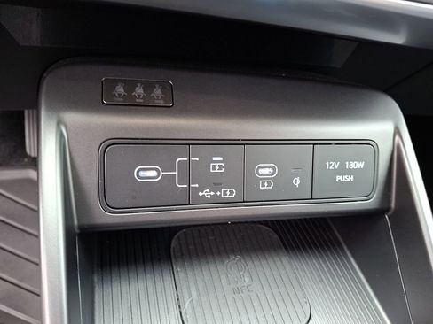 Used 2025 Hyundai Kona SEL image 25