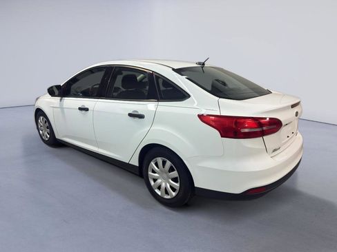 Used 2016 Ford Focus S image 5