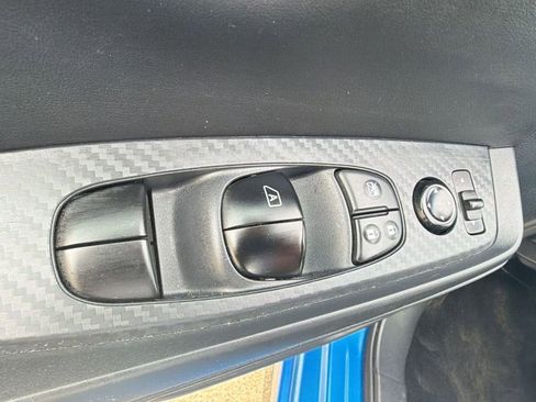 Used 2025 Nissan Sentra SV image 21