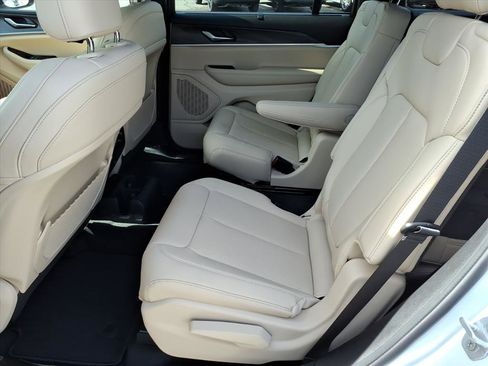 New 2025 Jeep Grand Cherokee L Limited w/ Luxury Tech Group II image 4