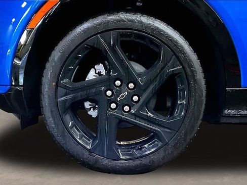 Used 2026 Chevrolet Equinox EV RS image 13