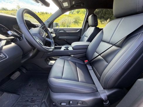 Used 2026 GMC Acadia Elevation w/ Elevation Premium Package AWD/4WD image 17