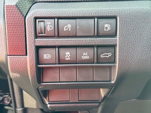 Used 2025 Toyota 4Runner Limited image 27