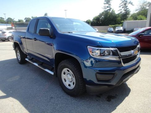 Used 2019 Chevrolet Colorado W/T w/ WT Convenience Package AWD/4WD image 3
