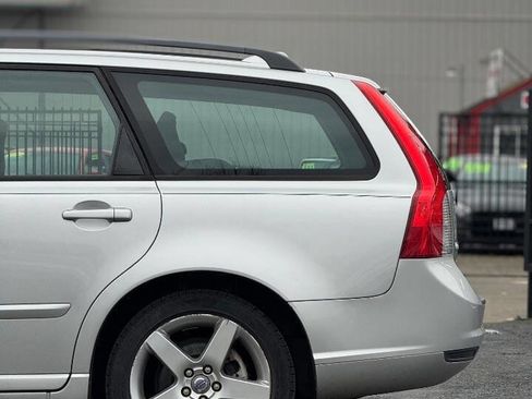 Used 2008 Volvo V50 2.4i image 16