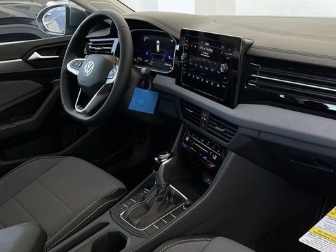 New 2025 Volkswagen Jetta SE image 29