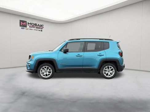 Used 2022 Jeep Renegade Latitude w/ Convenience Group AWD/4WD image 5