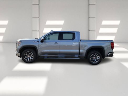 New 2026 GMC Sierra 1500 SLT image 4