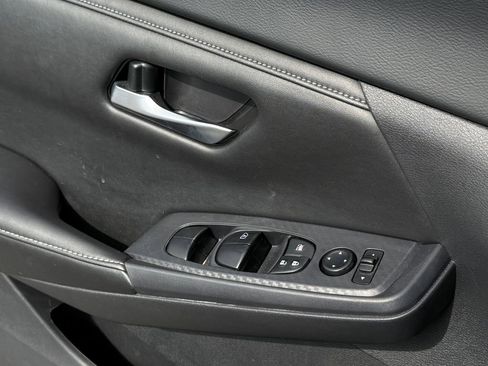 Used 2024 Nissan Sentra SV image 33