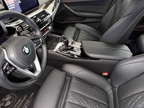 Certified 2023 BMW 530i xDrive w/ Convenience Package AWD/4WD image 19