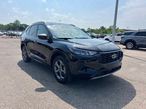 Certified 2024 Ford Escape ST-Line w/ Tech Pack #1 AWD/4WD image 2