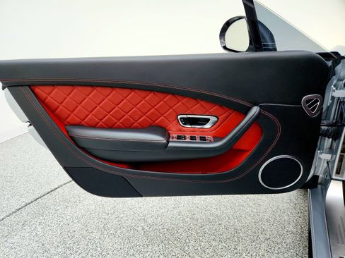 Used 2017 Bentley Continental GT V8 S image 19
