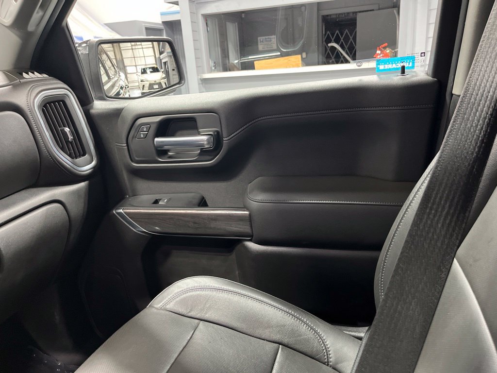 Used 2019 Chevrolet Silverado 1500 LTZ w/ LTZ Plus Package AWD/4WD image 16