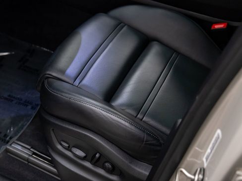 Certified 2023 Porsche Cayenne image 16