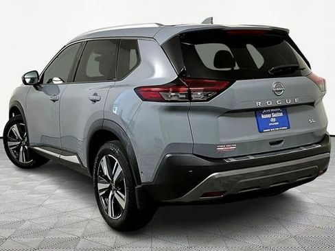 Used 2023 Nissan Rogue SL w/ SL Premium Package image 11