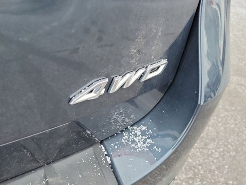 Used 2023 Ford Explorer Limited w/ Limited Technology Package image 6