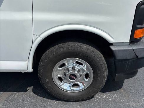 Certified 2017 GMC Savana 2500 Extended RWD image 10