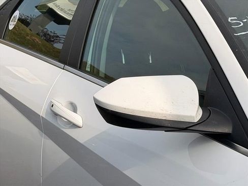 Used 2024 Hyundai Elantra SEL w/ Convenience Package FWD image 8