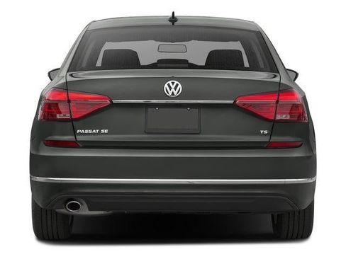 Used 2018 Volkswagen Passat 2.0T SE w/ SE Lighting Package FWD image 5
