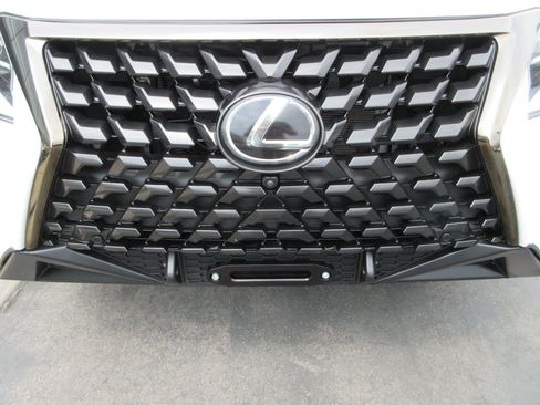 Used 2023 Lexus GX 460 w/ Black Line Special Edition AWD/4WD image 14