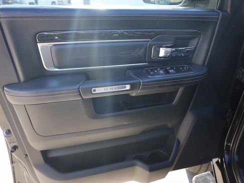 Used 2018 RAM 3500 Laramie Longhorn image 10