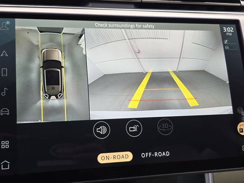 Certified 2023 Land Rover Range Rover SE image 23