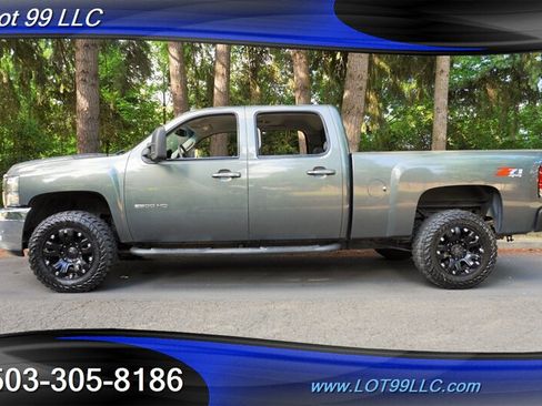 Used 2011 Chevrolet Silverado 2500 LTZ w/ LTZ Plus Package AWD/4WD image 1
