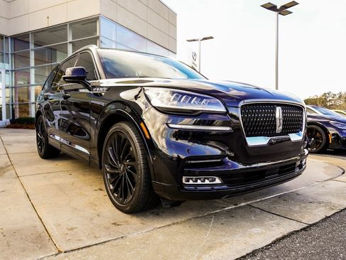 Used 2021 Lincoln Aviator Reserve w/ Equipment Group 208A image 4