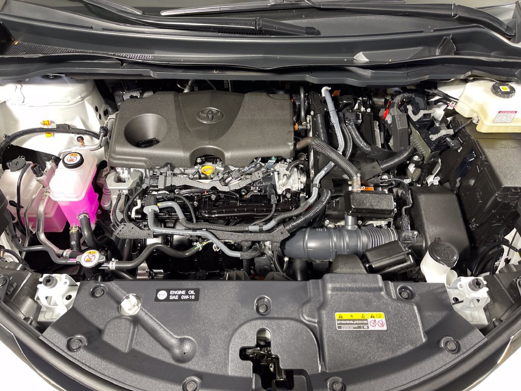 Certified 2026 Toyota Sienna LE FWD image 9