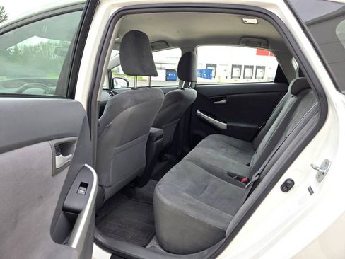Used 2010 Toyota Prius Two FWD image 12