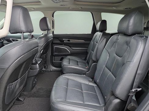 Used 2020 Kia Telluride SX w/ Towing Package image 11