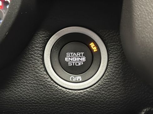 Used 2021 RAM 1500 Laramie AWD/4WD image 21