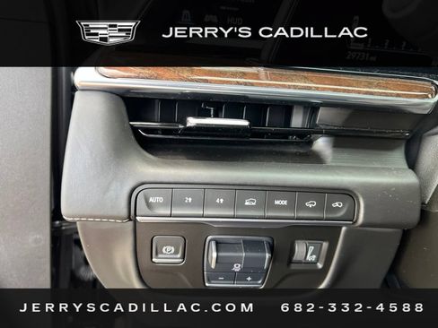 Used 2021 Cadillac Escalade Sport Platinum AWD/4WD image 14