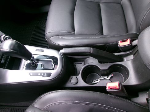 Used 2015 Chevrolet Cruze LTZ w/ Sun, Sound and Sport Package FWD image 16