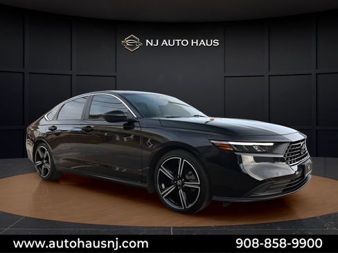 Used 2024 Honda Accord Sport image 8