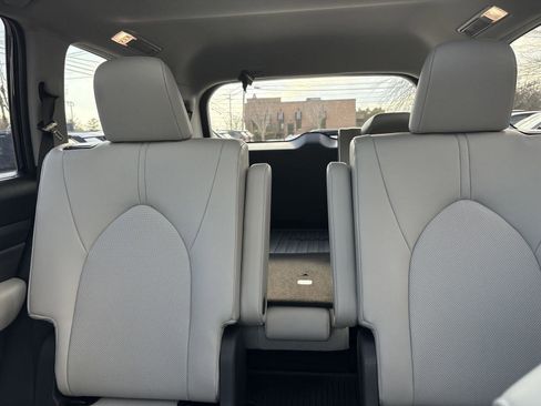 Used 2026 Toyota Grand Highlander XLE image 22