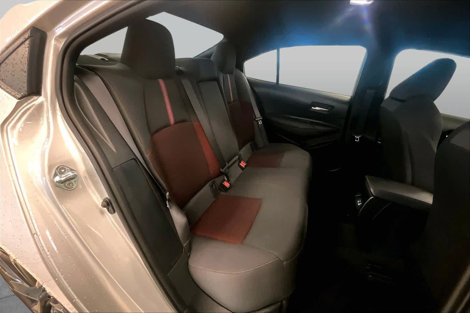 Used 2024 Toyota Corolla SE FWD image 19