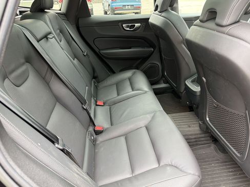 Used 2023 Volvo XC60 B5 Plus w/ Climate Package image 28